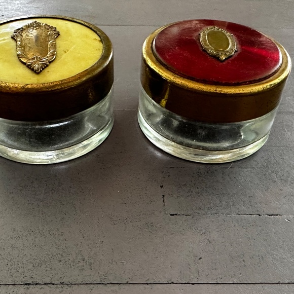 Vintage 2 small jars - Picture 2 of 4